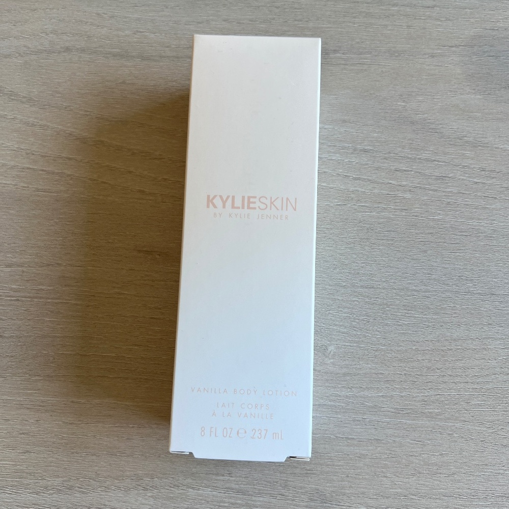 Kylie Cosmetics vanilla body lotion - Picture 7 of 7